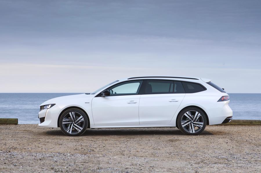  Peugeot 508 SW GT Line 2019 года  (UK) (фото 24 из 25)